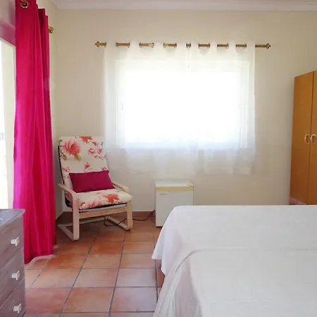 Guest house Golfinho